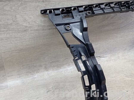 ФОТО Kронштейн кріплення направляюча заднього бампера лівий Універсал для Mercedes-Benz C-CLASS Киев