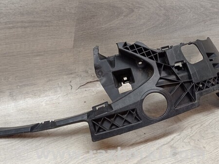 ФОТО Кронштейн кріплення напрявляюча бампера переднього правий для Ford C-Max Mk1, Mk2 Киев