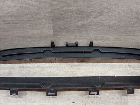 ФОТО Pешітка накладка переднього бампера центральна для Citroen C3 Киев