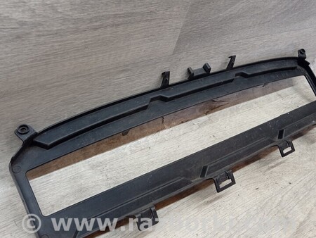 ФОТО Pешітка накладка переднього бампера центральна для Citroen C3 Киев