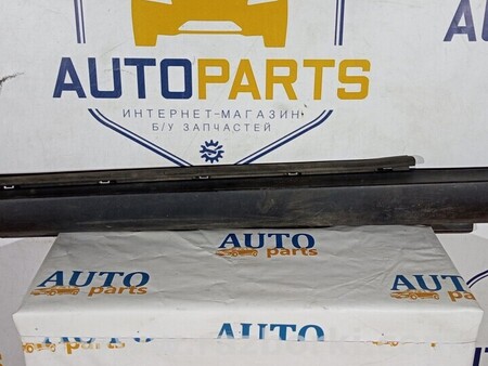 ФОТО Поріг пластиковий лівий для Volvo C30 Київ