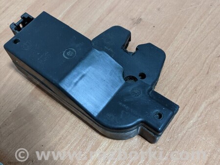 ФОТО Замок кришки багажника хечбек для Citroen C4 Киев