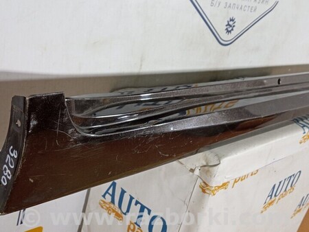 ФОТО Поріг пластиковий правий для Toyota Camry (все года выпуска) Киев