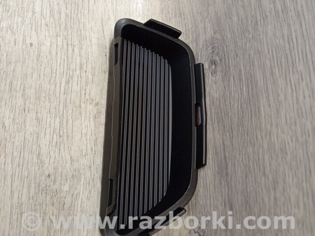 ФОТО Заглушка накладка заднього бампера правий для Renault Captur (2013-...) Киев