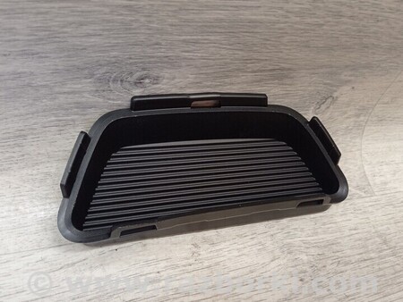 ФОТО Заглушка накладка заднього бампера правий для Renault Captur (2013-...) Киев