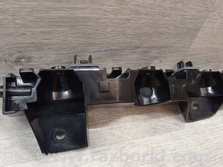 ФОТО Кронштейн кріплення направляюча заднього бампера лівий для Renault Captur (2013-...) Киев