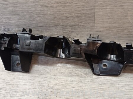 ФОТО Кронштейн кріплення направляюча заднього бампера лівий для Renault Captur (2013-...) Киев