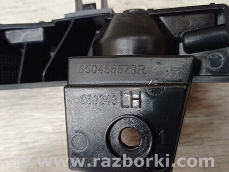 ФОТО Кронштейн кріплення направляюча заднього бампера лівий для Renault Captur (2013-...) Киев