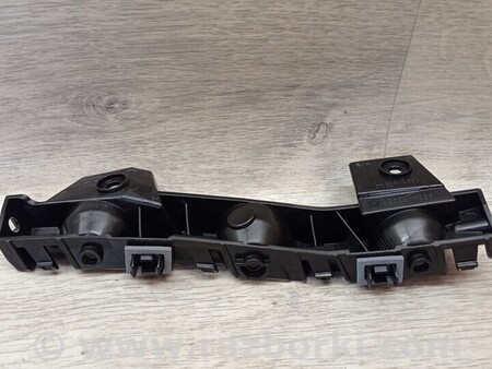 ФОТО Кронштейн кріплення направляюча заднього бампера правий для Renault Captur (2013-...) Киев