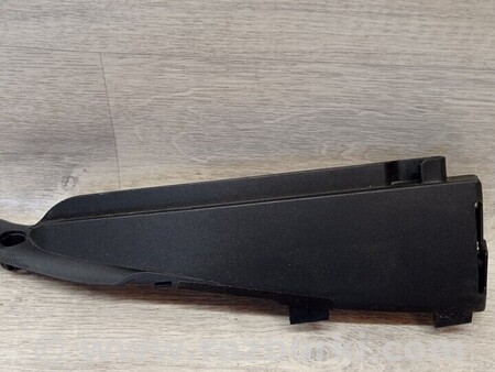 ФОТО Обшивка накладка направляюча шторки багажника права для KIA Ceed Киев