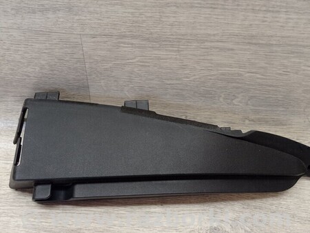 ФОТО Обшивка накладка направляюча шторки багажника права для KIA Ceed Киев