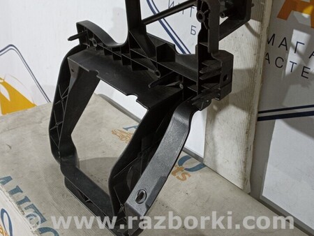 ФОТО Кронштейн кріплення фари передньої лівої для Jeep Cherokee Киев