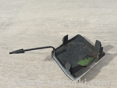 ФОТО Заглушка бампера буксировочного крюка передняя для Renault Clio Киев