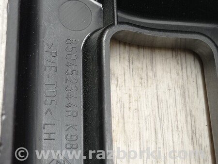 ФОТО Кронштейн кріплення направляюча заднього бампера лівий Універсал для Renault Clio Киев