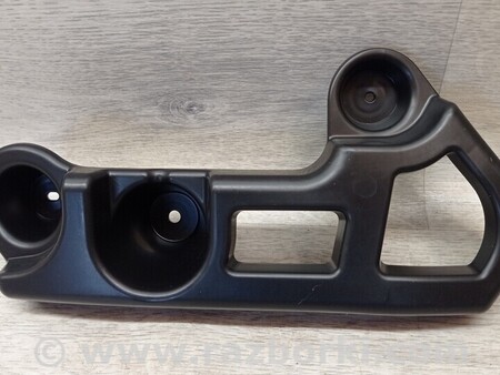 ФОТО Кронштейн кріплення направляюча заднього бампера правий Універсал для Renault Clio Киев