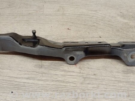 ФОТО Кронштейн кріплення направляюча крила переднього бампера лівий для Renault Clio Киев