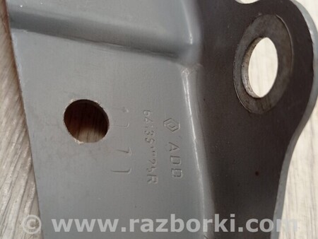 ФОТО Кронштейн кріплення направляюча крила переднього бампера лівий для Renault Clio Киев