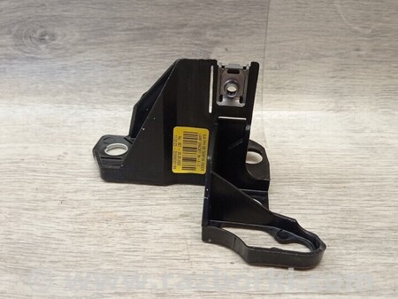 ФОТО Кронштейн кріплення направляюча фари правий для Renault Clio Киев