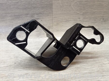 ФОТО Кронштейн кріплення направляюча фари правий для Renault Clio Киев