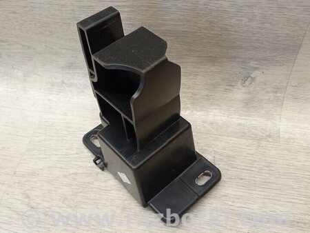 ФОТО Кронштейн кріплення підсилювача переднього бампера правий для Renault Clio Киев