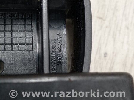 ФОТО Кронштейн кріплення підсилювача переднього бампера правий для Renault Clio Киев