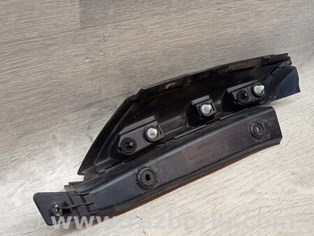 ФОТО Накладка декоративна ляди кришки багажника права Універсал для Renault Clio Киев