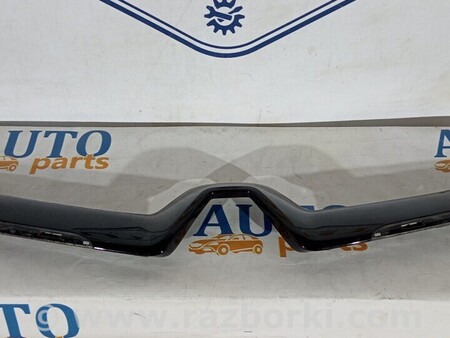 ФОТО Накладка решетки радиатора для Renault Clio Киев