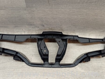 ФОТО Нова оригінальна Кронштейн кріплення направляюча решітки переднього для Renault Clio Киев