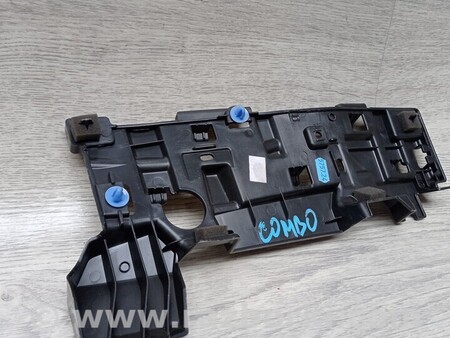 ФОТО Кронштейн кріплення напрявляюча для Opel Combo Київ