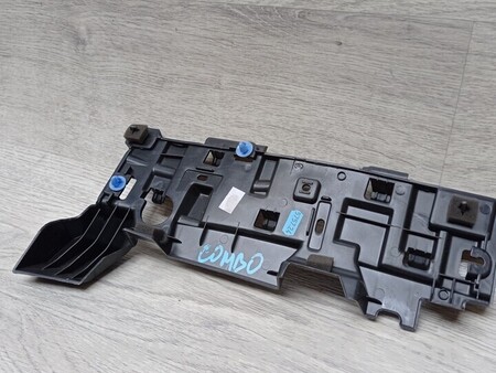 ФОТО Кронштейн кріплення напрявляюча для Opel Combo Київ