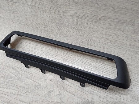 ФОТО Рамка накладки вентиляції для Opel Combo Київ