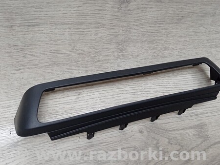 ФОТО Рамка накладки вентиляції для Opel Combo Київ