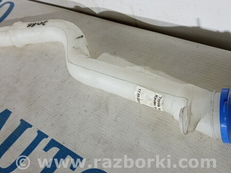 ФОТО Горловина бачка омивача для Toyota Corolla (все года выпуска) Киев