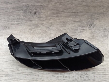 ФОТО Кронштейн кріплення заднього бампера лівий під ліхтар для Toyota Corolla (все года выпуска) Киев