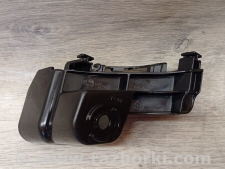 ФОТО Кронштейн кріплення заднього бампера лівий під ліхтар для Toyota Corolla (все года выпуска) Киев