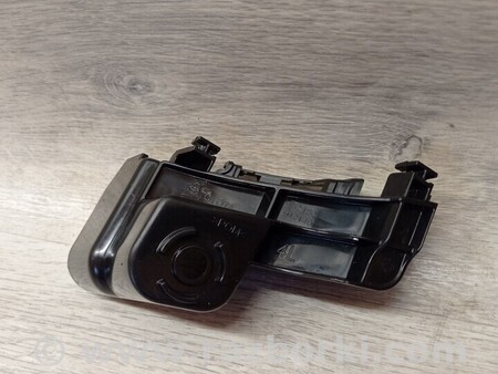 ФОТО Кронштейн кріплення заднього бампера лівий під ліхтар для Toyota Corolla (все года выпуска) Киев