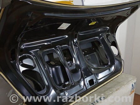 ФОТО Крышка багажника для Toyota Corolla (все года выпуска) Киев