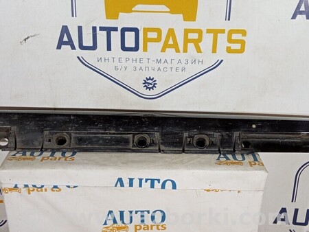 ФОТО Накладка порога ліва для Toyota Corolla (все года выпуска) Киев