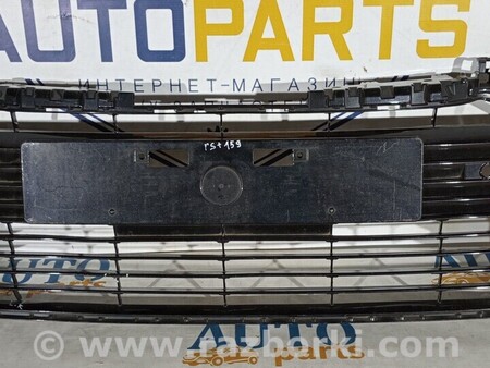 ФОТО Решетка бампера переднего для Toyota Corolla (все года выпуска) Киев