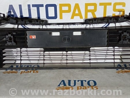 ФОТО Решетка бампера переднего для Toyota Corolla (все года выпуска) Киев