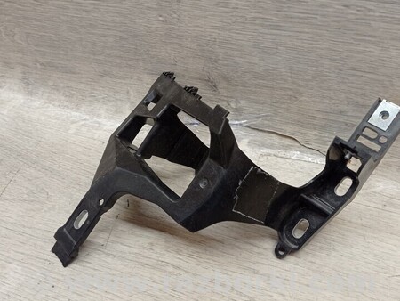 ФОТО Кронштейн кріплення направляюча фари бампера переднього права для Opel Corsa (все модели) Київ