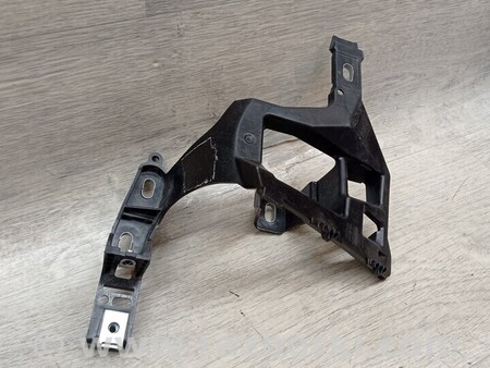 ФОТО Кронштейн кріплення направляюча фари бампера переднього права для Opel Corsa (все модели) Київ