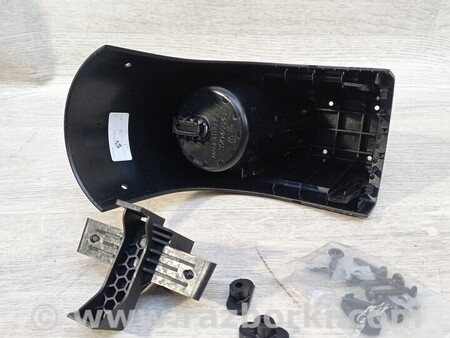 ФОТО Подло14 кронштейн кріпленяя підлокотника центральної консолі для Opel Corsa (все модели) Київ