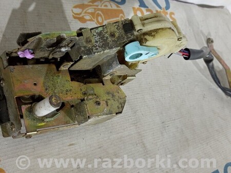 ФОТО Замок двери передней правой Замок дверей передньої для Honda CR-V Киев