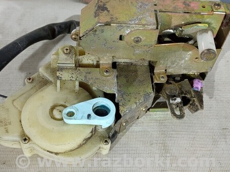 ФОТО Замок двери передней правой Замок дверей передньої для Honda CR-V Киев