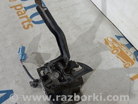 ФОТО Замок капота Замок капота для Honda CR-V Киев