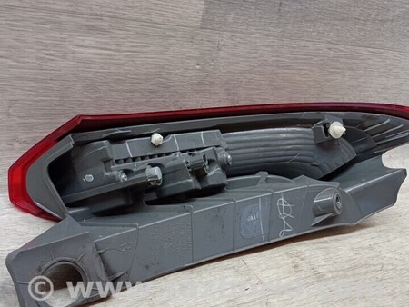 ФОТО Фонарь задний правый для Honda CR-V Киев