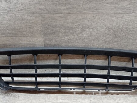 ФОТО Решетка радиатора бампера переднего центральная для Volkswagen Crafter Киев