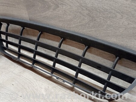 ФОТО Решетка радиатора бампера переднего центральная для Volkswagen Crafter Киев