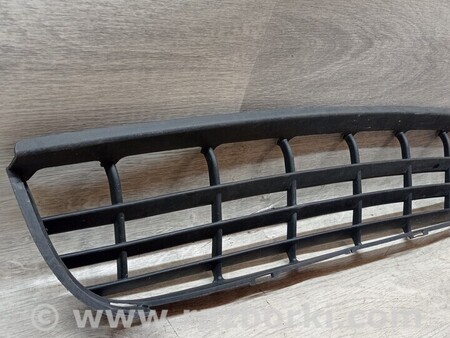 ФОТО Решетка радиатора бампера переднего центральная для Volkswagen Crafter Киев